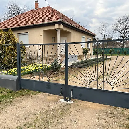 Levendula Vendeghaz Ferienhaus *